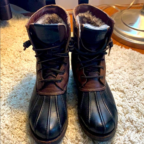 Frye Shoes - Frye Veronica Duck Boots